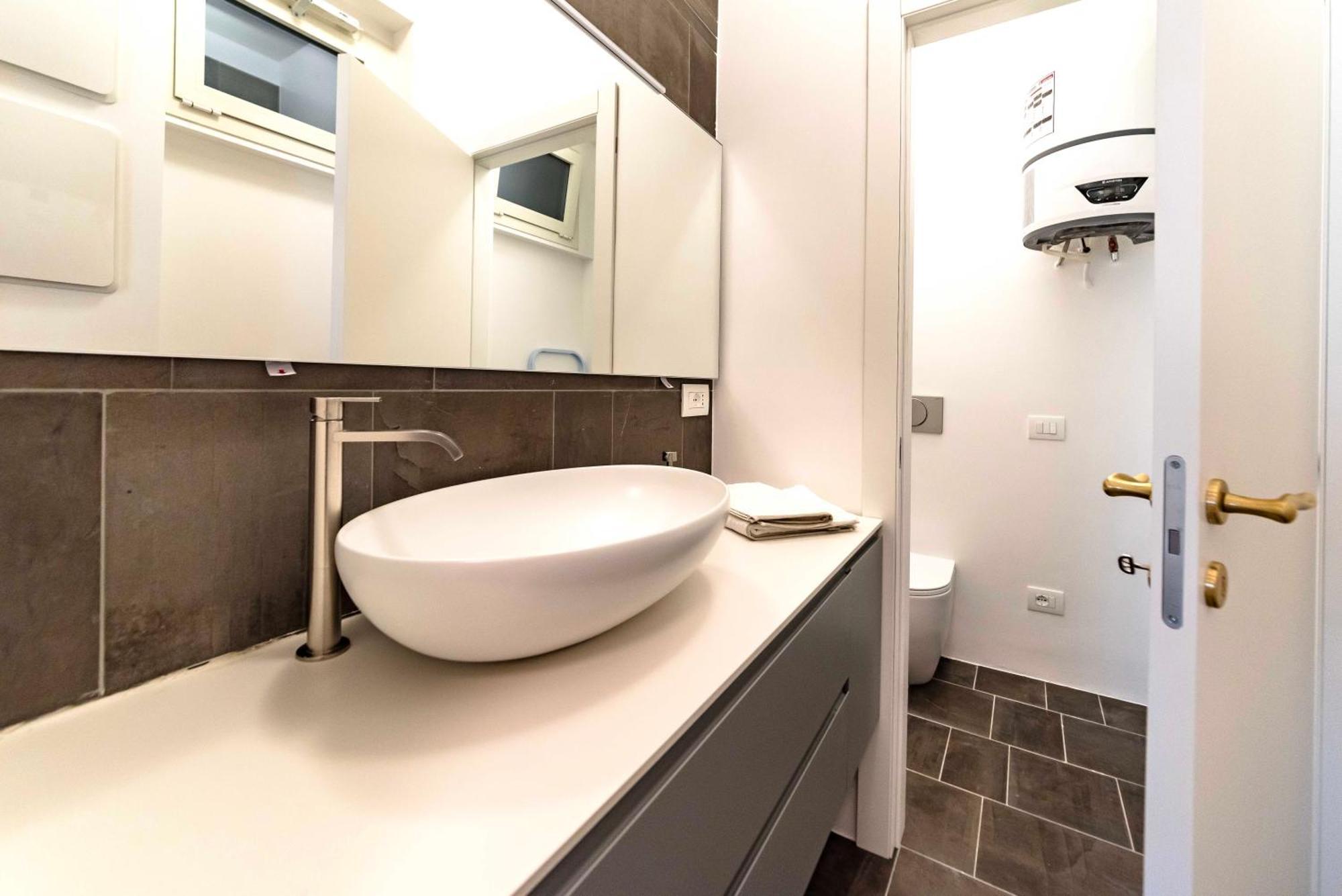 Dream Suites Milano San Babila Экстерьер фото