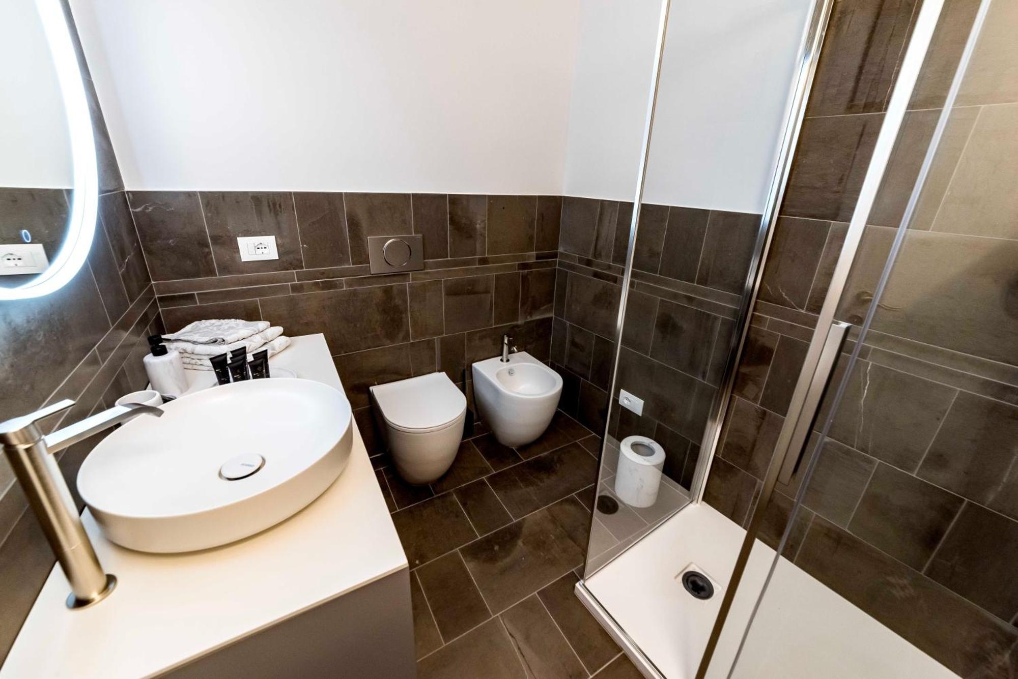 Dream Suites Milano San Babila Экстерьер фото